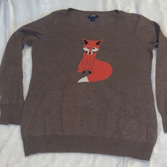 Old Navy Fox Sweater - Picture 2 of 5